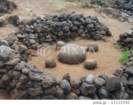 AHU・DE・PITO・KURA(光のへそ） 11115350