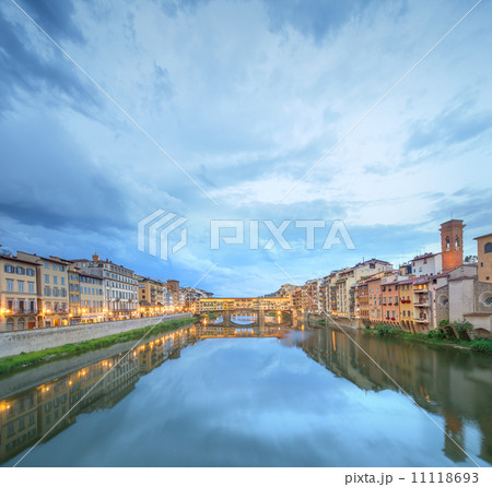 Ponte Vecchio from St Trinity bridge, Florence Ponte Vecchio from St Trinity bridge, Florence 11118693