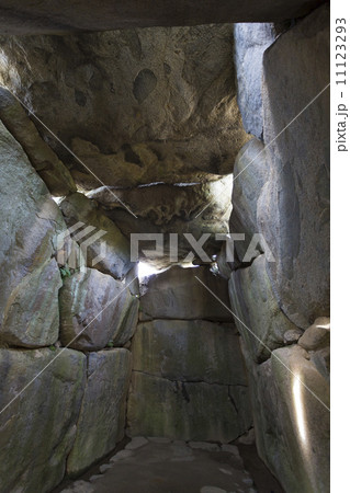 石舞台古墳の内部 石舞台古墳の内部 11123293