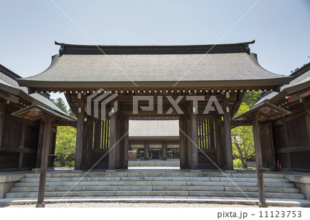 吉野神宮の神門 吉野神宮の神門 11123753