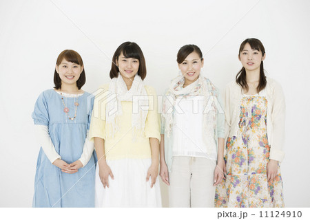 微笑む4人の女性 微笑む4人の女性 11124910
