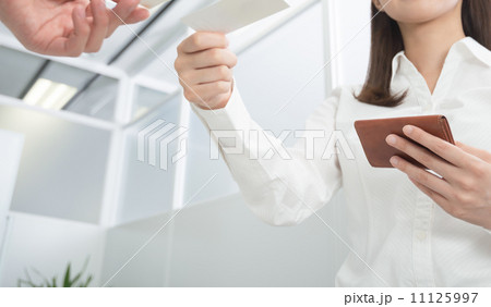 名刺交換 11125997