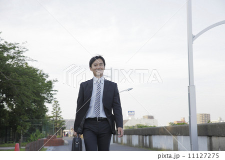 ビジネスマン 11127275
