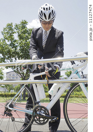 ロードレーサーで通勤 11127474