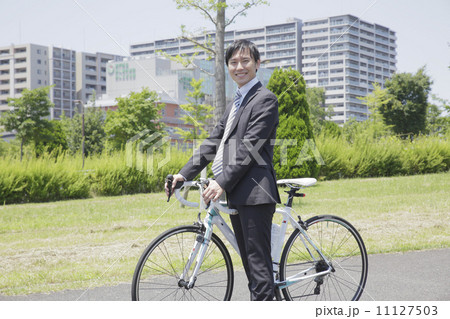 ロードレーサーで通勤 11127503