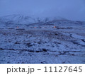 アイスランドの雪山 11127645