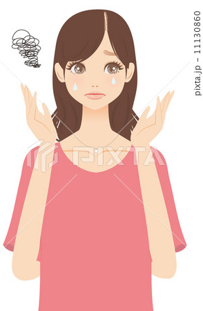 薄毛に悩む女性 薄毛に悩む女性 11130860