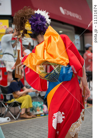 土佐の夏 よさこい祭りは楽しい よさこい2013、60周年 本祭1日目 帯屋町アーケード 土佐の夏 よさこい祭りは楽しい よさこい2013、60周年 本祭1日目 帯屋町アーケード 11131674
