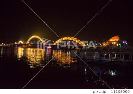 ドラゴン橋　ベトナム、ダナン　ギネス登録　世界一　夜間照明 11132000