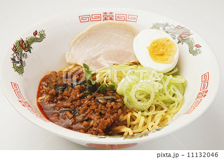 汁なし担々麺 11132046