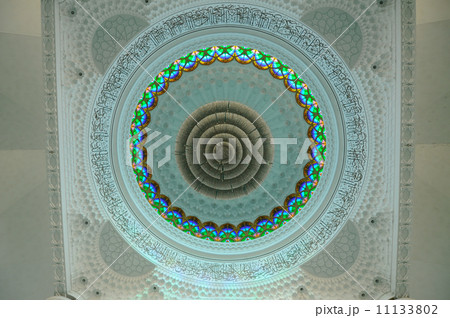 Inside Main Dome of Sultan Abdul Samad Mosque (KLIA Mosque) in Selangor 11133802