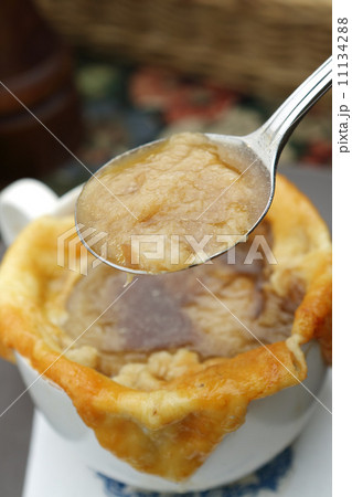 オニオングラタンスープ 11134288