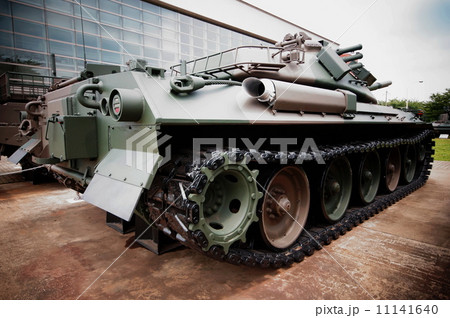 ７４式戦車　（ 二代目の主力戦車 ）　ナナヨン　陸上自衛隊広報センター （ りっくんランド ） 11141640