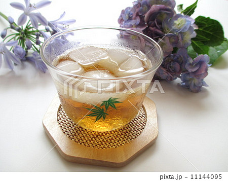 初夏のティータイム Teatime of the early summer 初夏のティータイム Teatime of the early summer 11144095