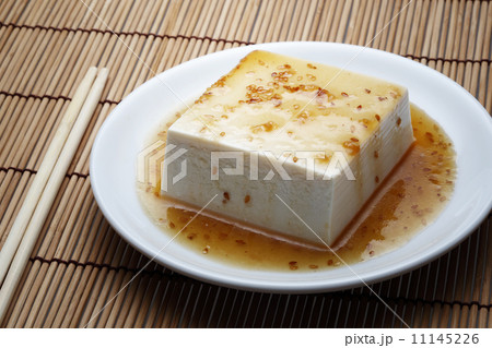 tofu with topped by japanese sauce set  11145226