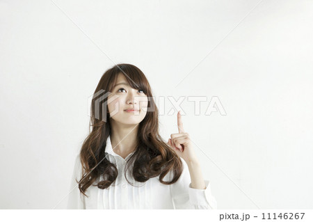 笑顔の女子大生 11146267