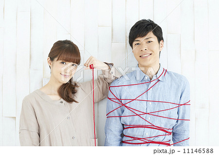 赤い糸でつながる男女 赤い糸でつながる男女 11146588