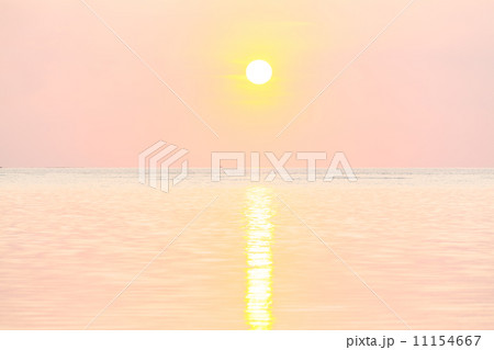 Sea sunset 11154667