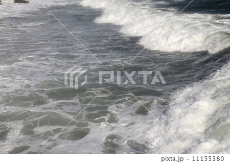 background waves in the sea 11155380