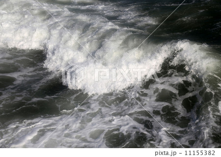 background waves in the sea 11155382