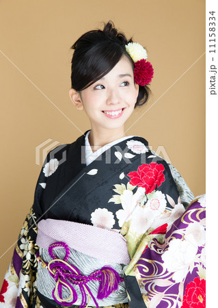 振袖の女性 11158334