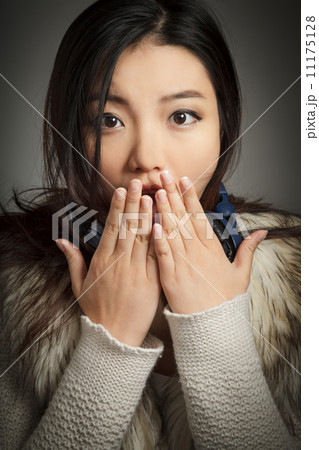 Attractive asian girl 20 years old shot in studio Attractive asian girl 20 years old shot in studio 11175128