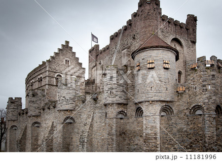 Low angle view of a castle, Gravensteen, Ghent, Belgium 11181996