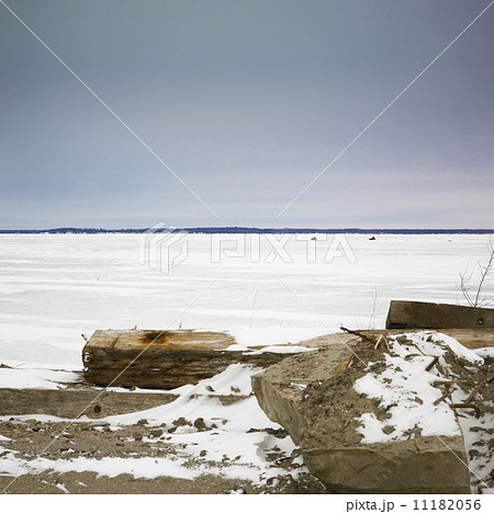 Snow covered landscape, Orangeville, Dufferin County, Ontario, C Snow covered landscape, Orangeville, Dufferin County, Ontario, C 11182056