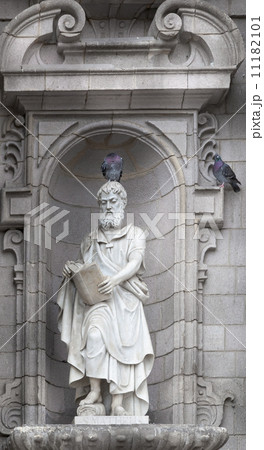 Sculpture of St. Matthew on the front facade of a cathedral, Cat 11182101