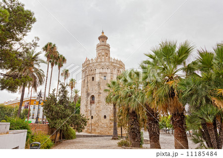 Gold tower in Seville, Spain Gold tower in Seville, Spain 11185484