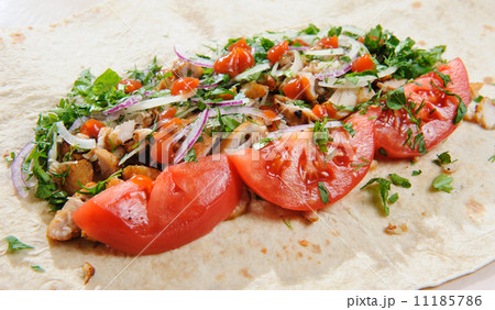 Lavash with chicken and vegetables 11185786