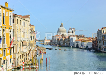 Grand Canal and Basilica Santa Maria della Salute 11186525