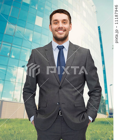 handsome businessman handsome businessman 11187946