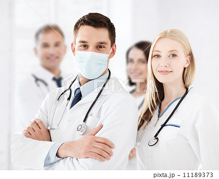 group of doctors 11189373