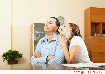 woman asking for money 11193717