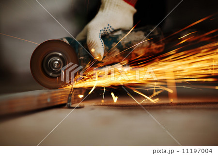 metal sawing 11197004