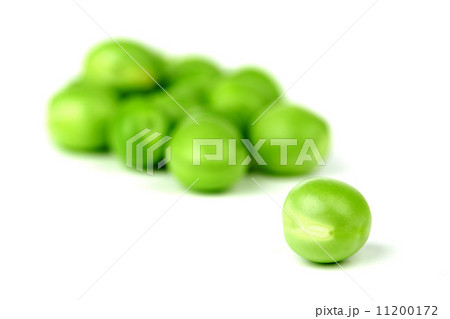 Pea bean isolated on white Pea bean isolated on white 11200172