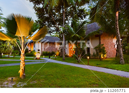 Hotel at tropical island - Seychelles 11205771