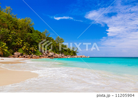 Tropical beach at island Praslin Seychelles 11205904