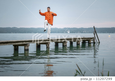 Qi-Gong early morning 11207299