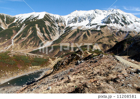 立山　山崎カールとリンドウ池 11208581
