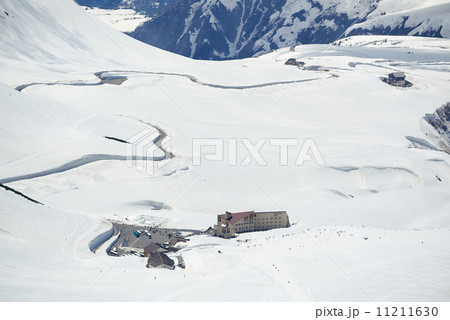春の室堂ターミナル 11211630