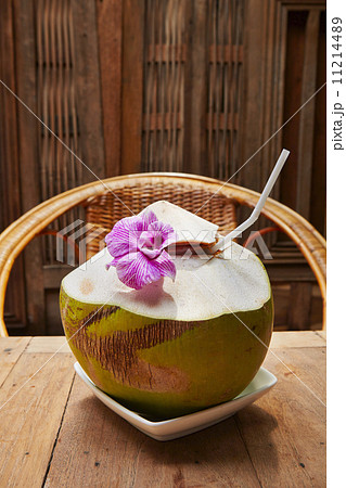 Coconut drink 11214489