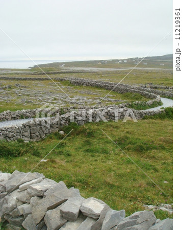 アラン諸島 イニシュモアの風景 石垣 アラン諸島 イニシュモアの風景 石垣 11219361