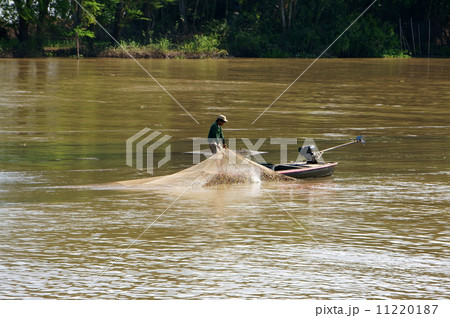 Fisherman do fishing on river 11220187