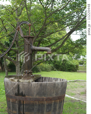 手押しポンプ 11220448