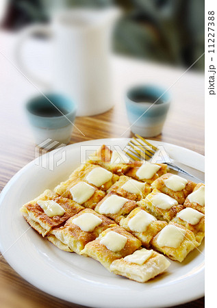 Roti with chesse Roti with chesse 11227388