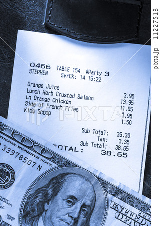 Cafe paper cheque Cafe paper cheque 11227513