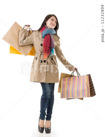 Winter shopping woman Winter shopping woman 11232899