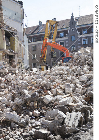 Demolition of an old building 11239605